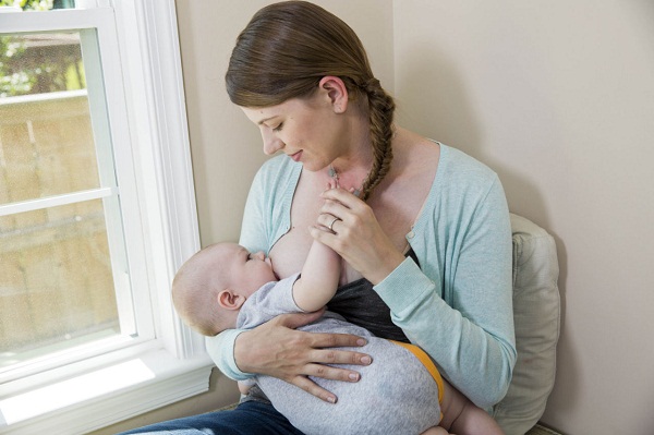 Tổng hợp những tư vấn về sữa mẹ và các vấn đề khi cho con bú mẹ