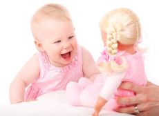 Mách mẹ các mốc phát triển ngôn ngữ đặc biệt của trẻ từ 0-3 tuổi