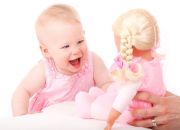 Mách mẹ các mốc phát triển ngôn ngữ đặc biệt của trẻ từ 0-3 tuổi