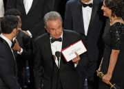 Scandal tồi tệ nhất lịch sử Oscar: MC công bố nhầm giải thưởng “Phim hay nhất” cho La La Land