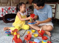 15 trò chơi cho bé 2 tuổi giúp phát triển trí thông minh