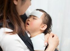 Trẻ sơ sinh bị sốt: Nguyên nhân và cách chăm sóc tốt nhất cho trẻ