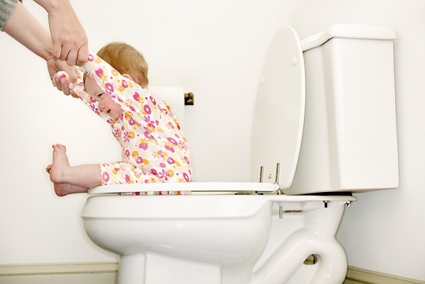 Mẹ nên làm gì và ăn gì khi trẻ bị tiêu chảy?
