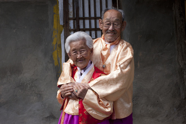Chuyện tình già 75 năm và bài học hôn nhân khiến bạn thổn thức