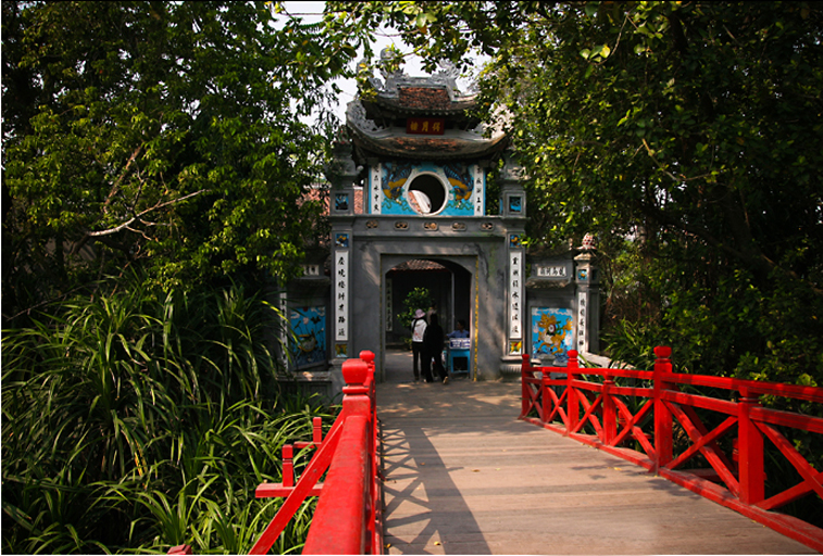 Ngôi đền Ngọc Sơn ở Hồ Hoàn Kiếm