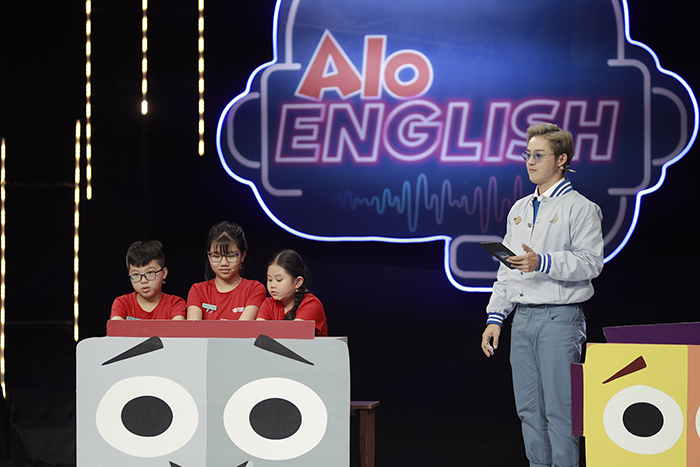 Điều gì khiến AloEnglish – Gameshow tiếng Anh cho trẻ em tiểu học hấp dẫn người xem đến vậy?