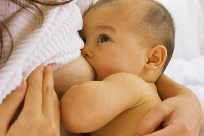 Trẻ sơ sinh bị vàng da mẹ nên ăn gì để tăng cường sức khỏe