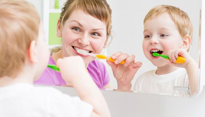 Dạy trẻ đánh răng như thế nào là đúng cách?